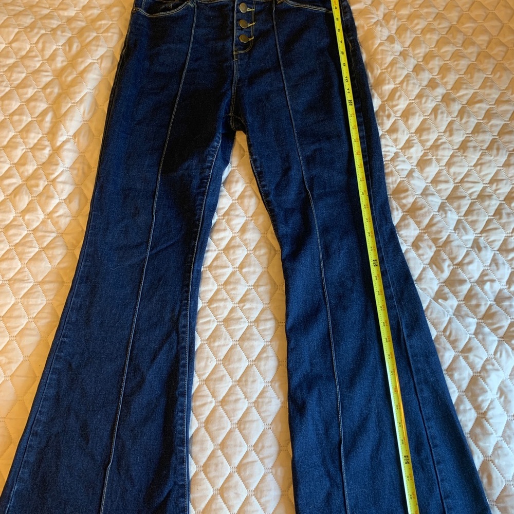 ModCloth button fly flares - sz L